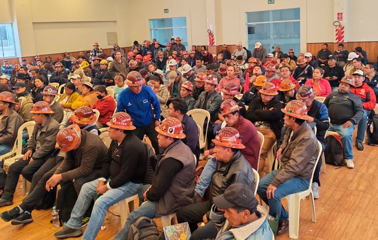 COB decide mantener paro general indefinido con movilizaciones escalonadas contra el Decreto 5503